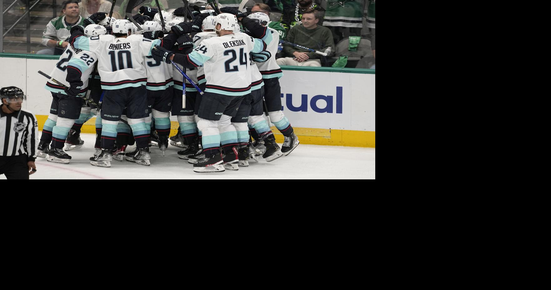 Colorado College joins in celebrating Jaden Schwartz's Stanley Cup victory  with the Blues, Sports