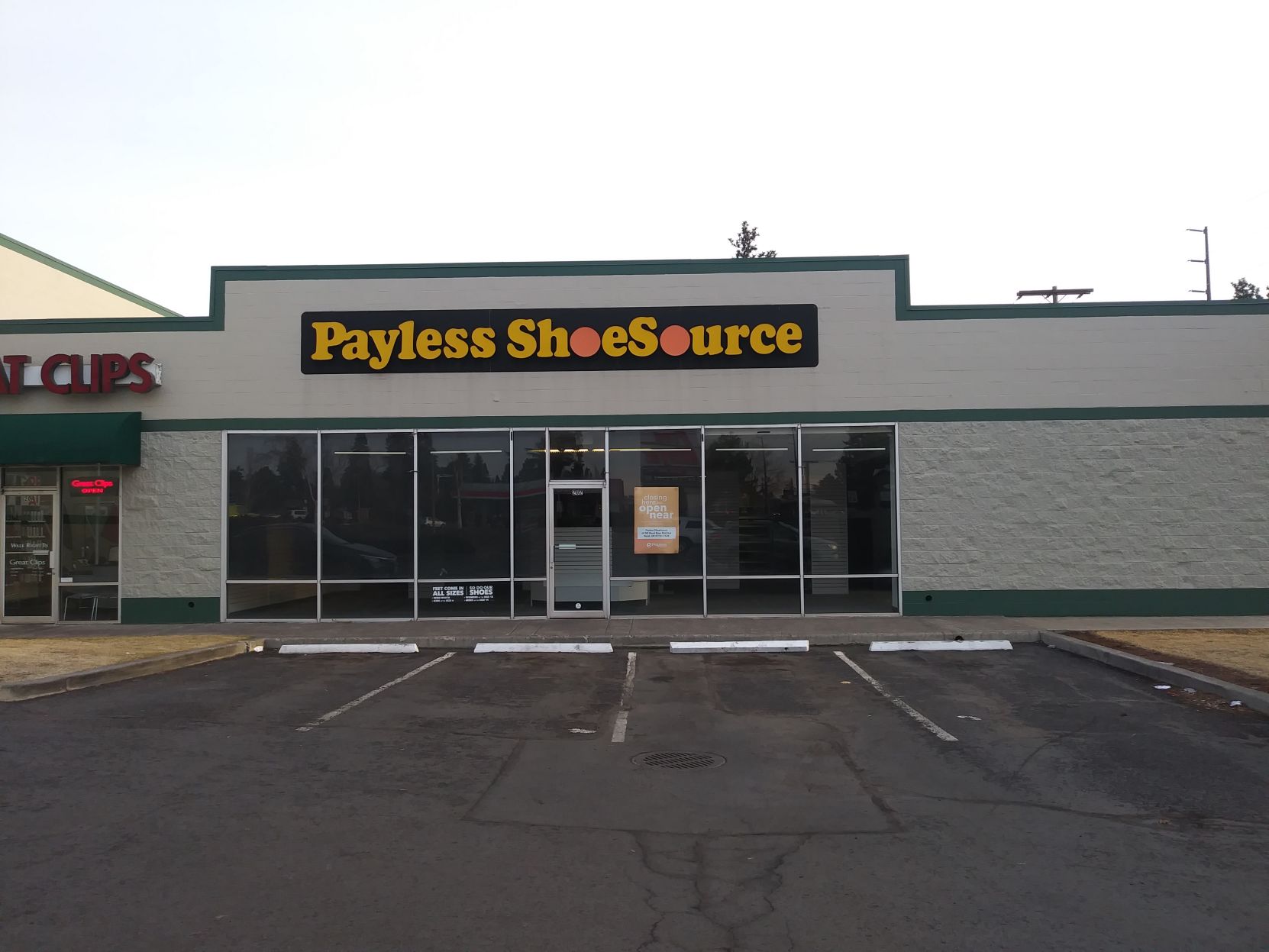Payless ShoeSource to close all U.S 