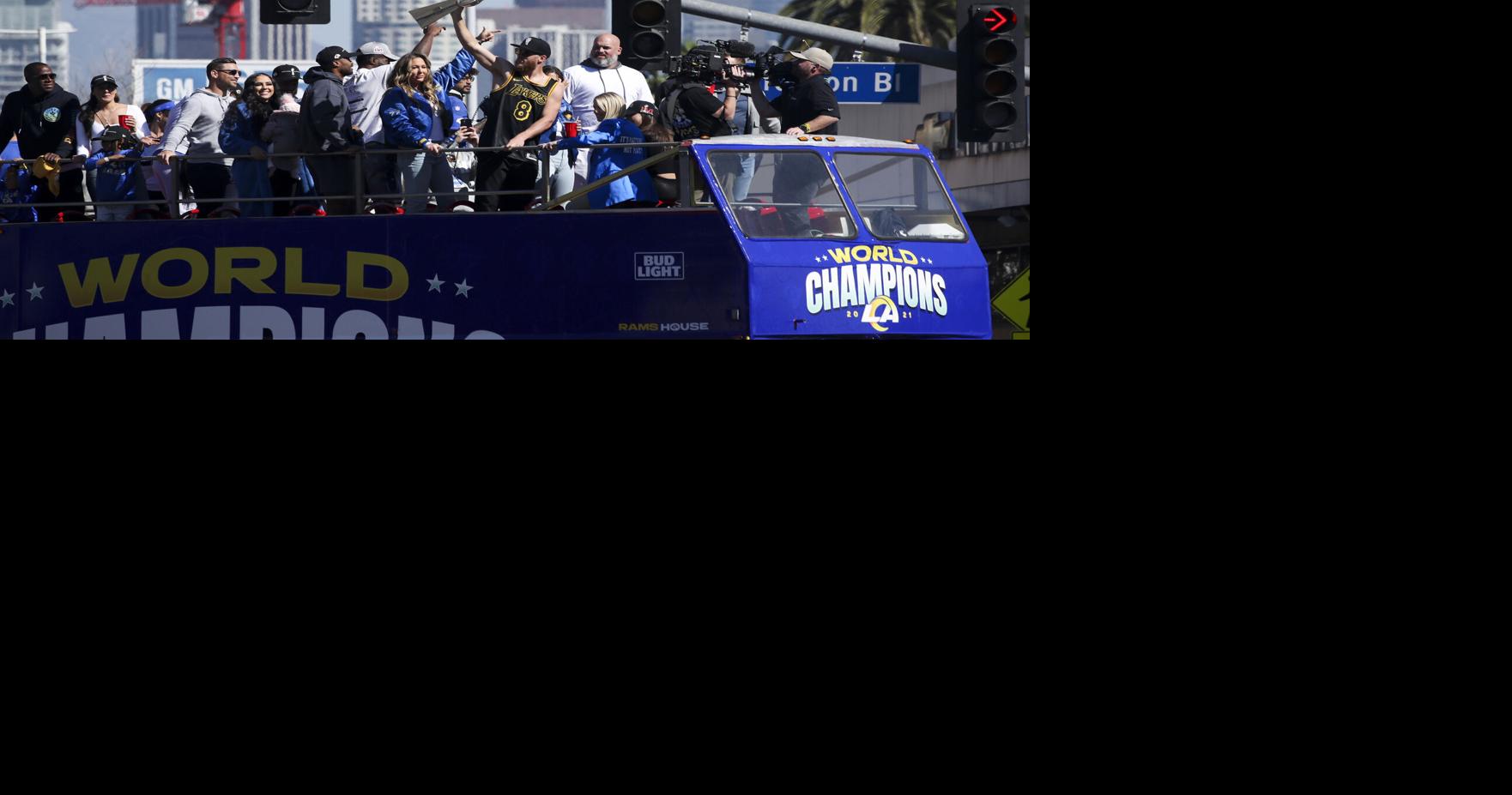 Rams fans cheer Super Bowl champions at Los Angeles victory parade 