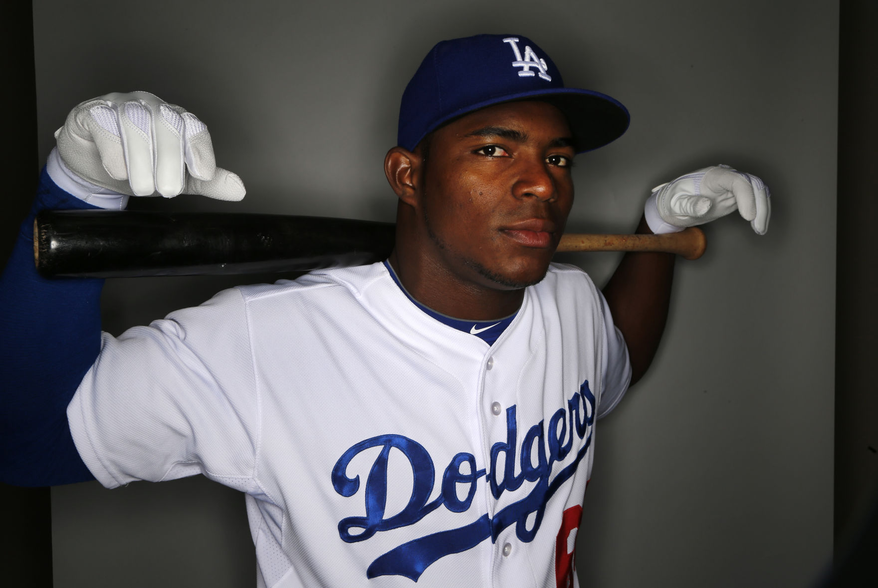 Dodgers jersey puig best sale