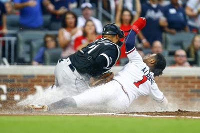 New Chicago White Sox catcher Castillo working hard to get up to speed