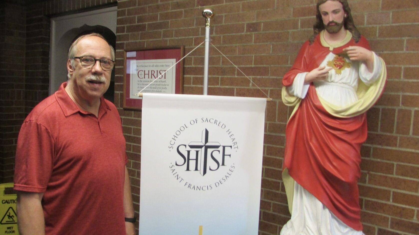 Longtime Catholic school principal David Estes retires - Vimarsana News