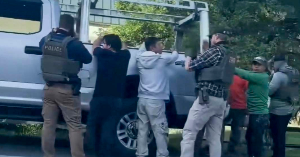 Developing | Five detained by ICE in Londonderry
