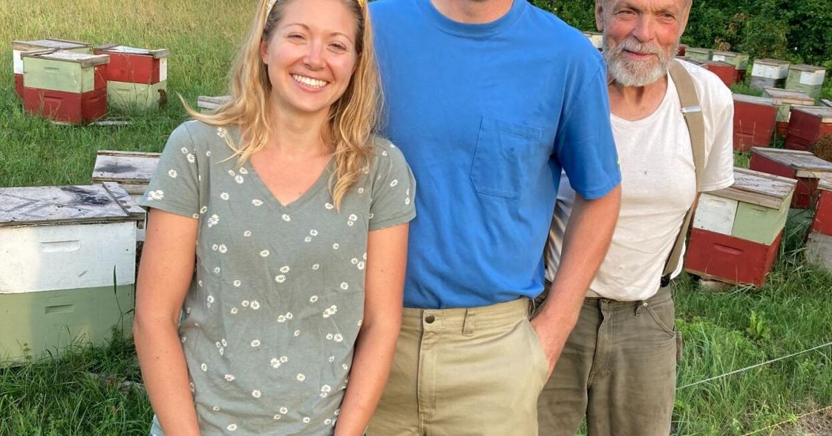 Gordon Dossett | Vermont Outside In: However Wild Farms … bees and apples forever | Business Gordon Dossett | Vermont Outside In: However Wild Farms … bees and apples forever | Business