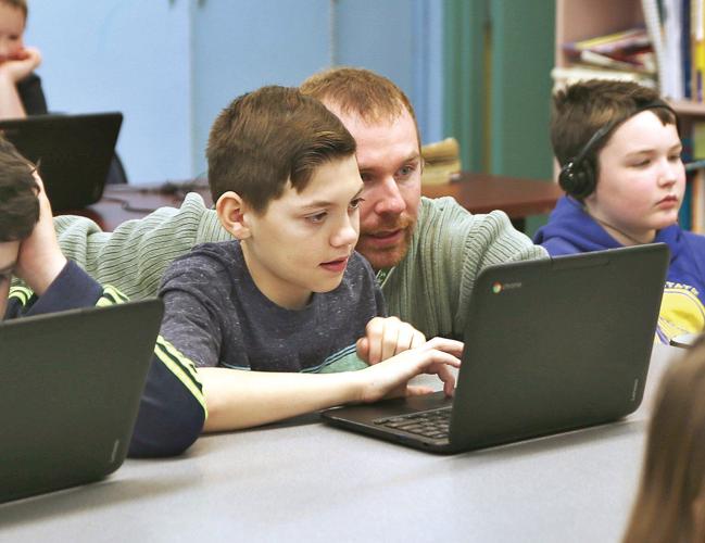 Pownal students learn coding