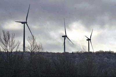 15 Deerfield Wind turbines go online