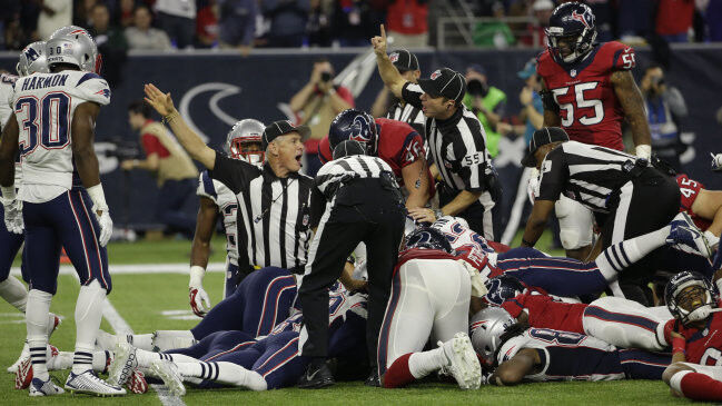 Texans fall to Patriots 27-6; Hoyer evaluated for concussion