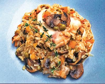 Make delicious chicken and rice under pressure - in a cooker