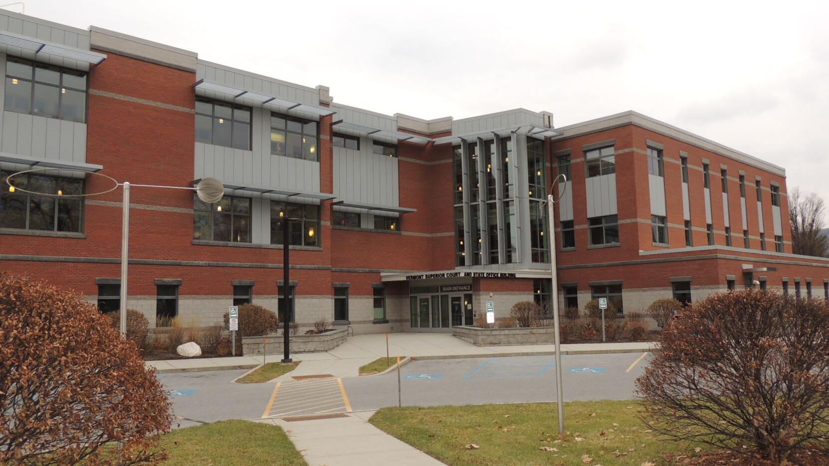 Pharmacy tech charged with prescription drug fraud - Vimarsana News