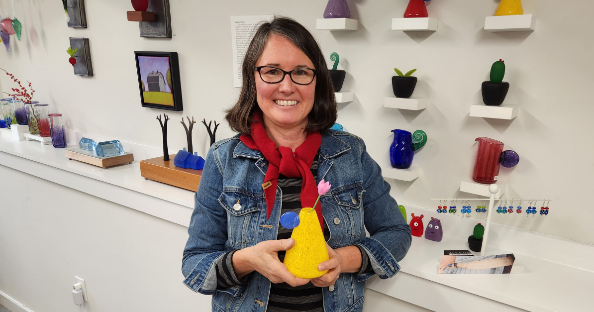 Local color: Painter, glass artist finds her place in downtown Wilmington