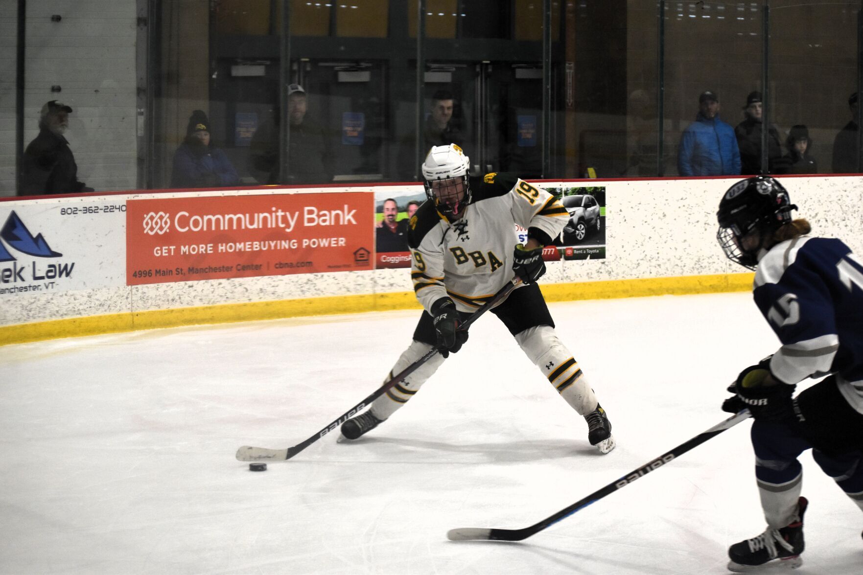 Bulldogs pack the ice 11 Burr and Burton seniors to showcase