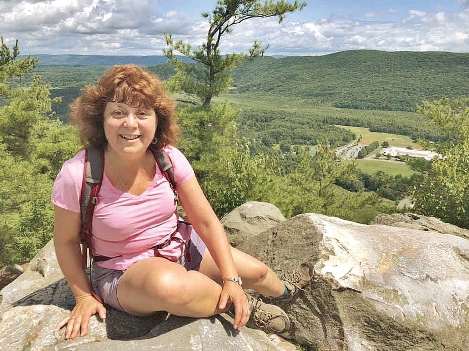 Hiking fall from cliff leads to dramatic rescue Archives