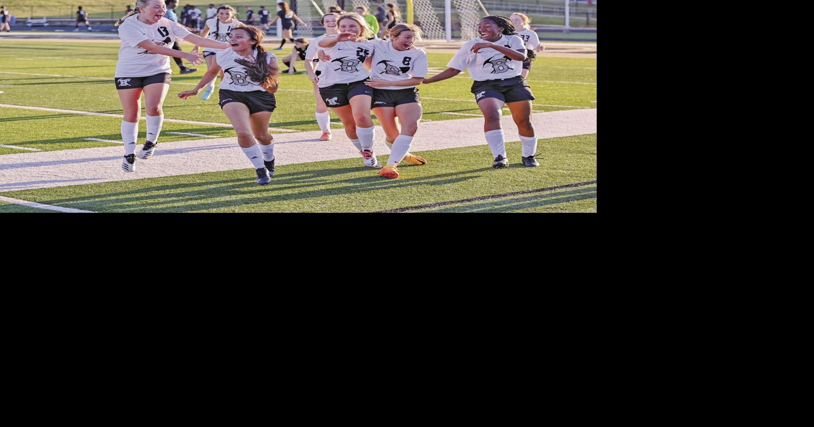 Bauxite splits with Robinson Sports