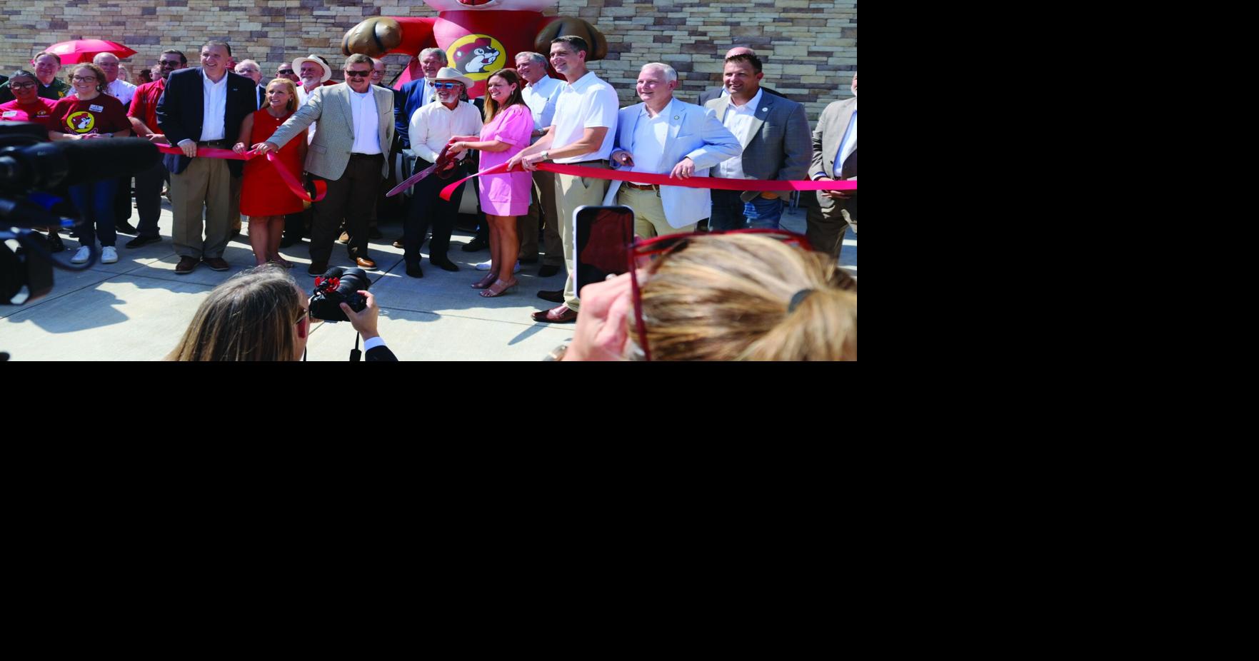 Buc-ee's opens first Arkansas store in Benton, drawing crowds from across the country