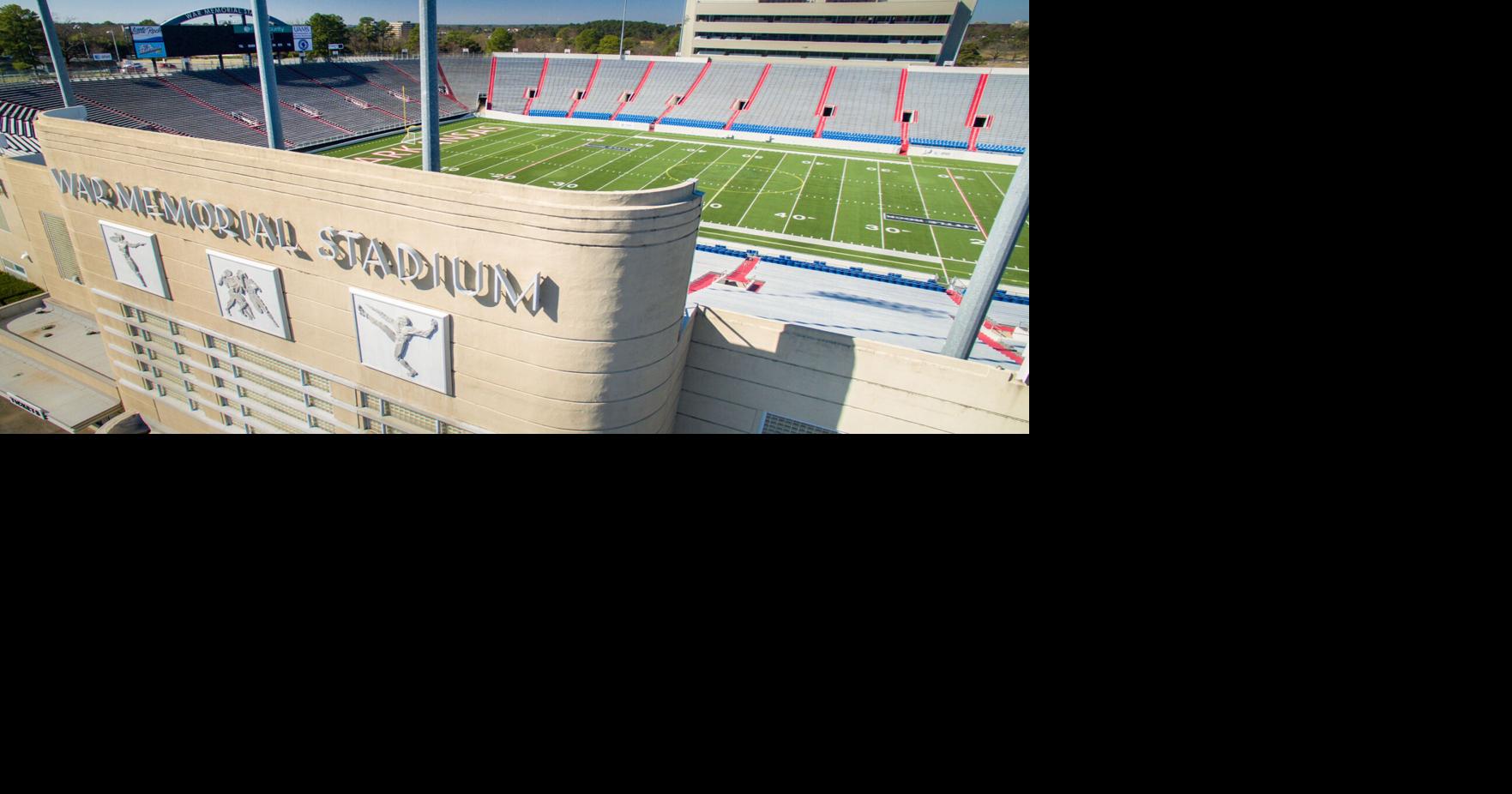 Governor urges annual Razorbacks-Red Wolves game at War Memorial