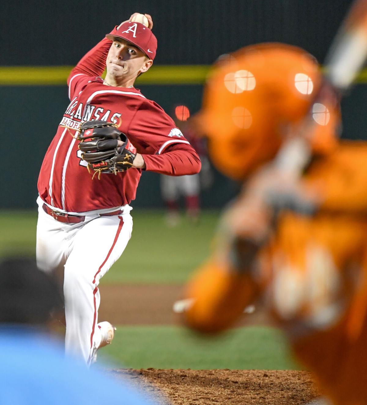 No. 16 Vol baseball swept by No. 5 Arkansas with 7-2 loss.