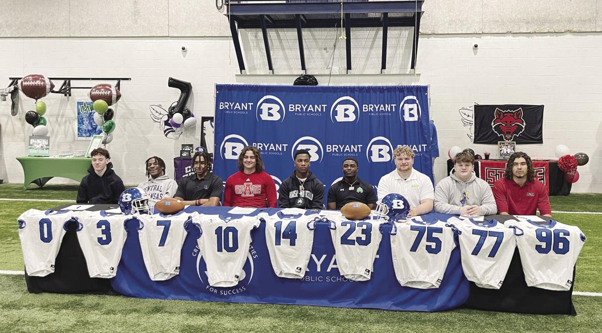 9 Hornets sign to play college football on National Signing Day