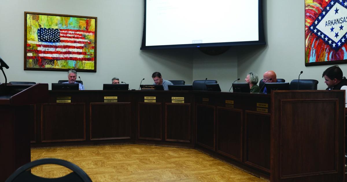 Benton school board to weigh election structure, honor achievements at Aug. 11 meeting
