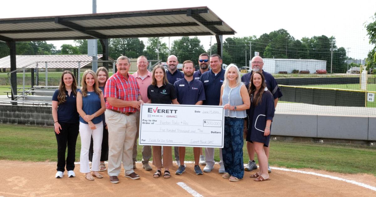 Everett Buick GMC donates $500,000 to turf Riverside Park softball fields