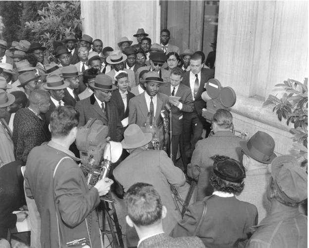 BUS BOYCOTT