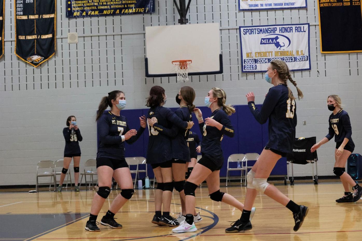 Mount Everett celebrates