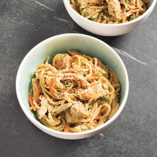 Cold noodle dish is flavorful, toothsome