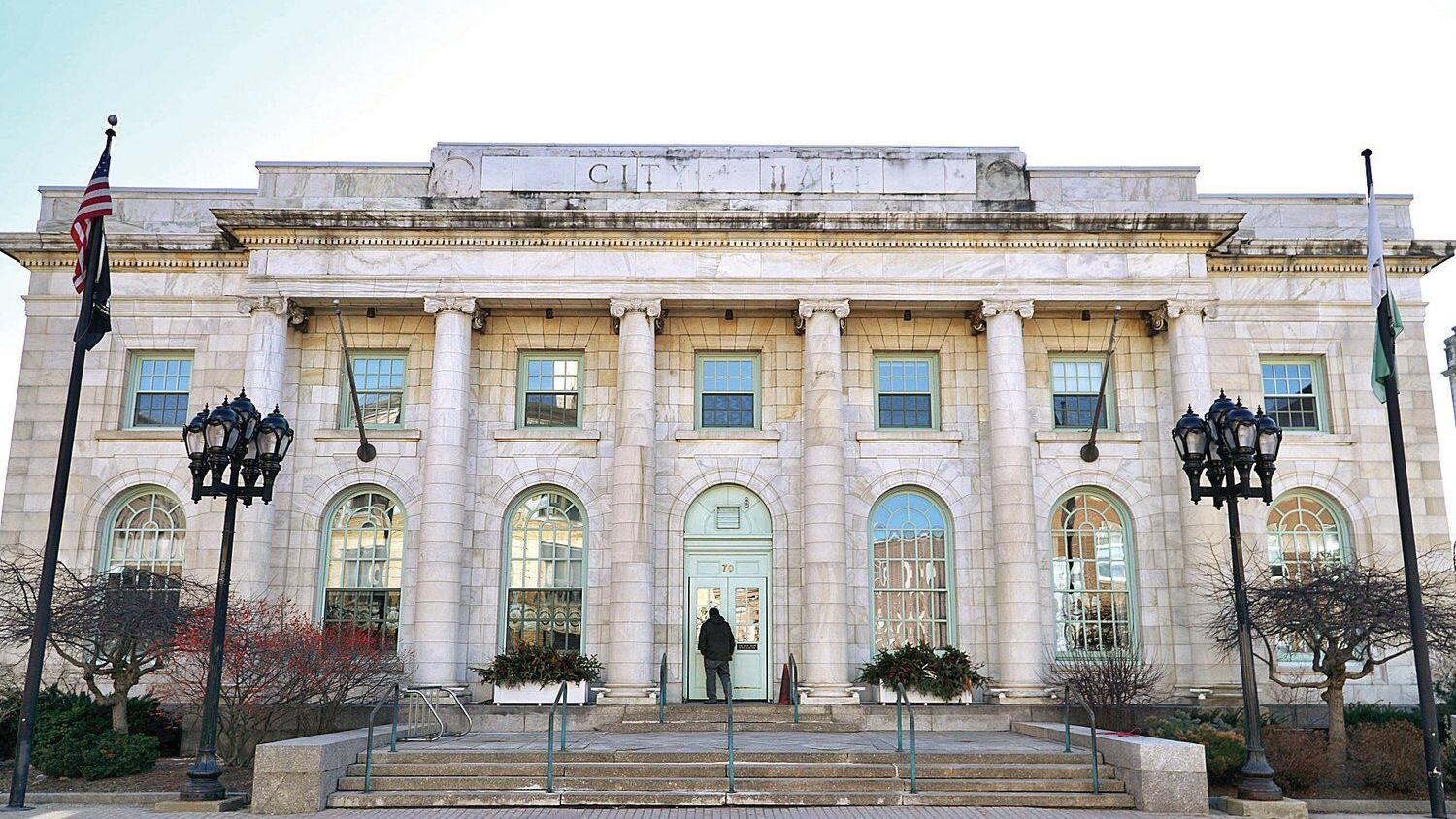 After a fight, Pittsfield employee wins back use of city-owned vehicle - Vimarsana News