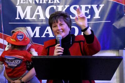 Macksey speaks to her supporters (copy)