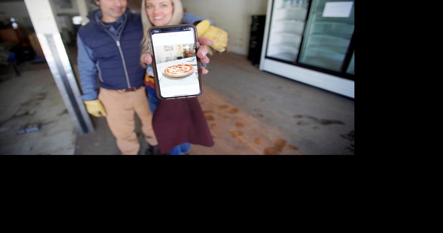 New Lenox pizza store owners 'Everyone will win for this' Business