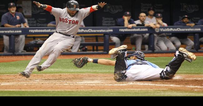 Pedroia's baserunning helps Red Sox defeat Rays 3-2 in 10