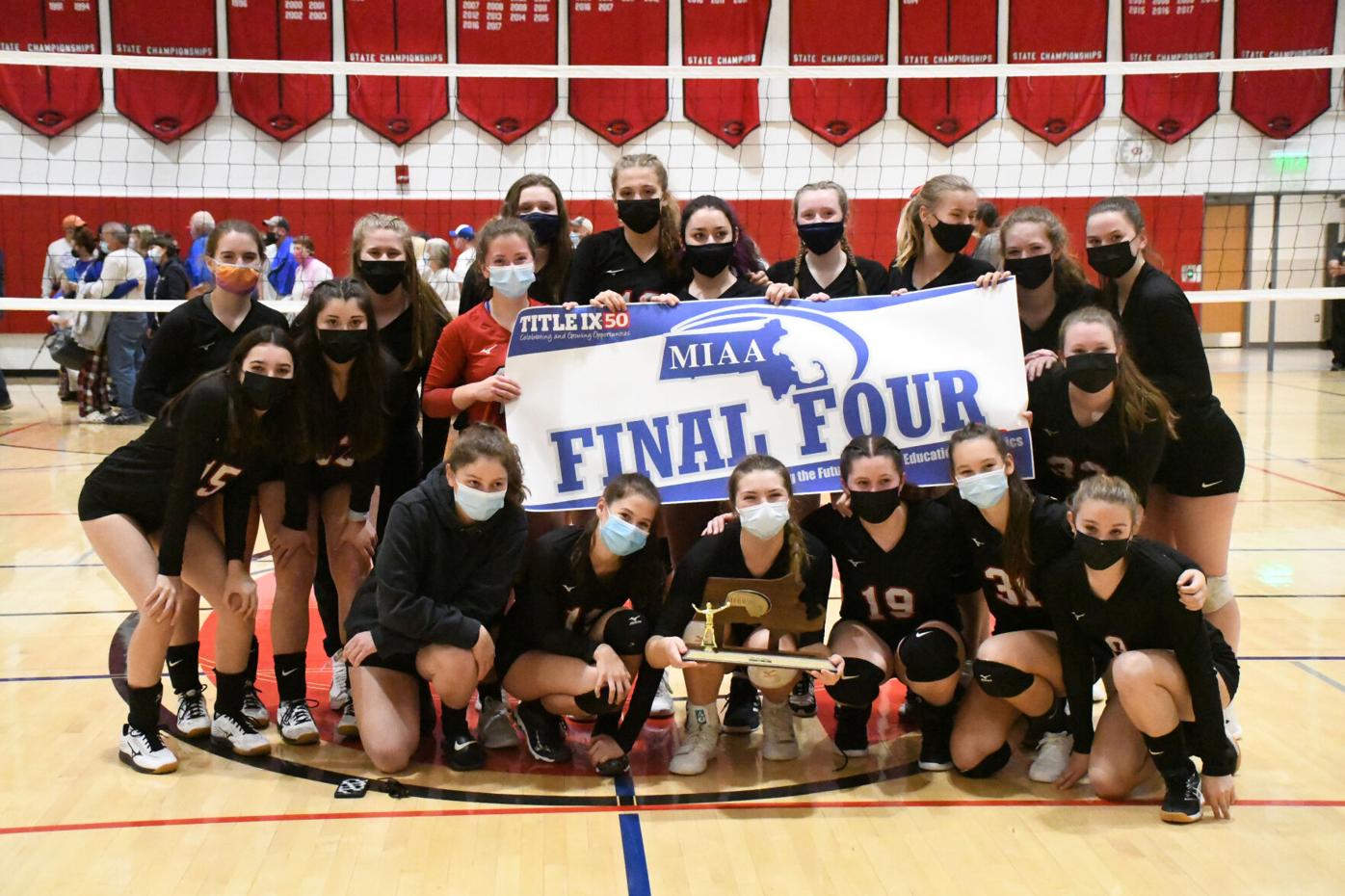 Mount Greylock poses with the trophy