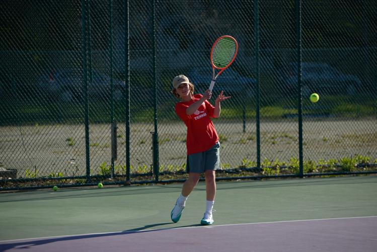 greylock boys tennis player
