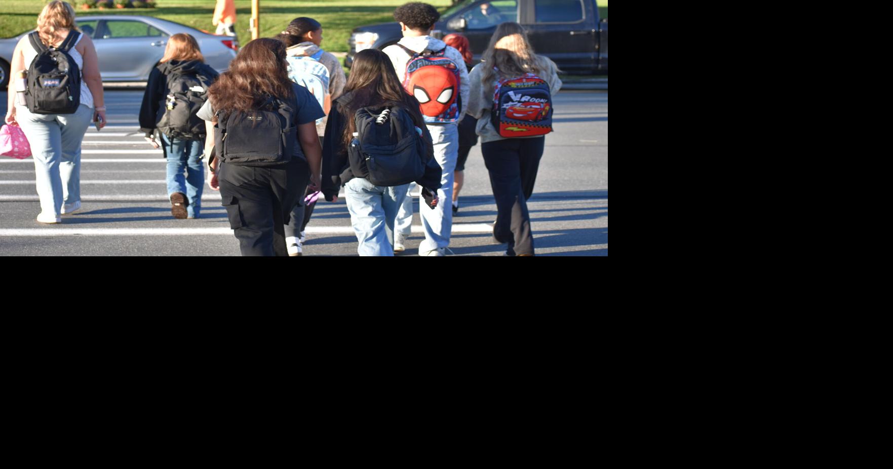 House bill would ban social media for children under 14, bar phones from schools