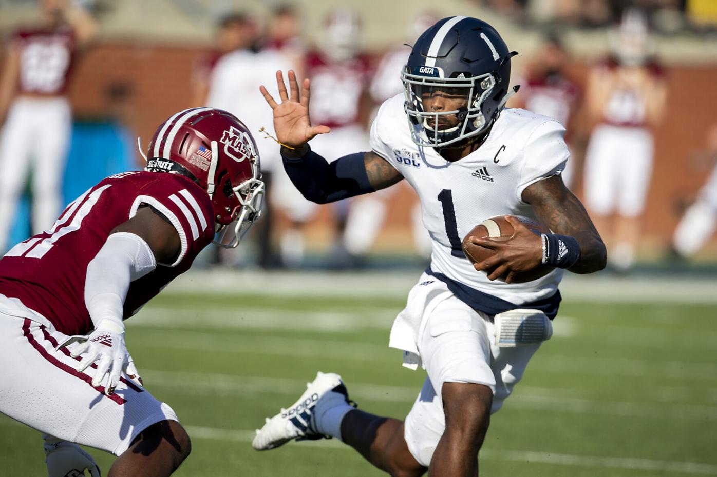 UMass drops belated opener, losing to Georgia Southern 41-0