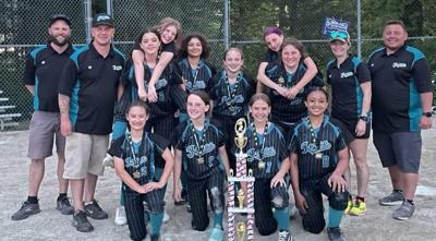 Berkshire Force Lightning with trophy