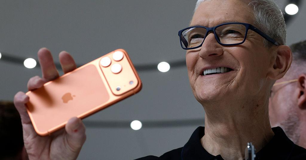 Tim Cook’s Apple lessons for Main Street