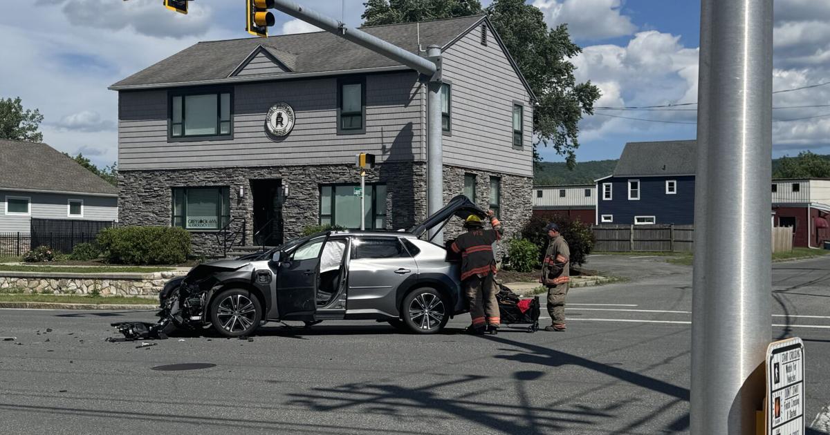 Pittsfield school bus crash sends one student to hospital, backs up Merrill Road