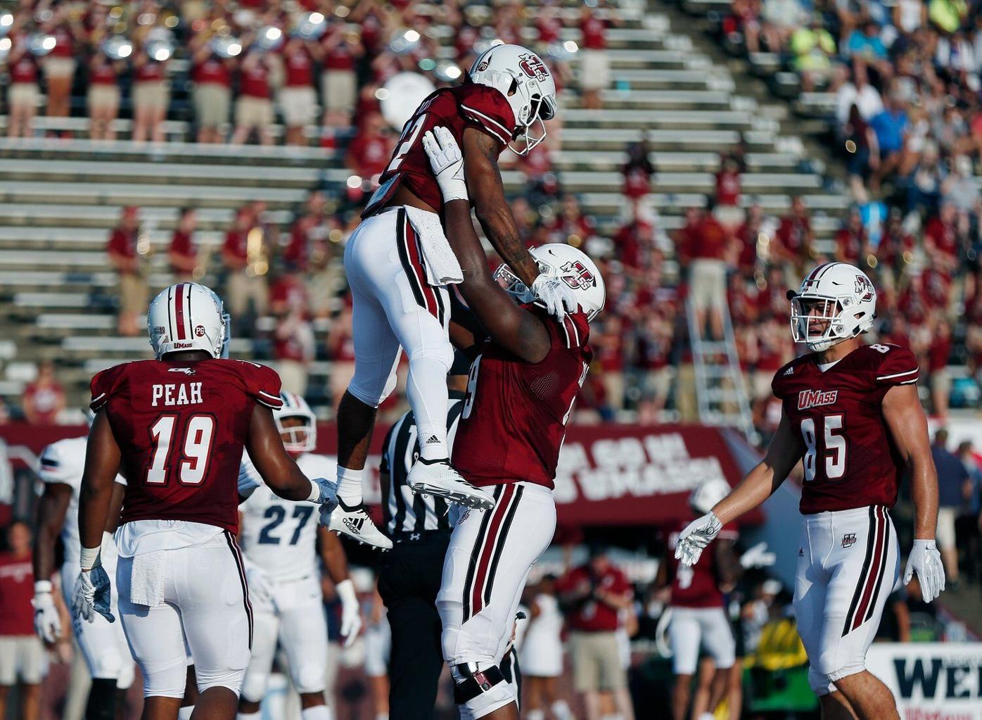 Umass Football Team Ready To Wrap Up Camp Prepare For Rutgers Berkshireeagle Com