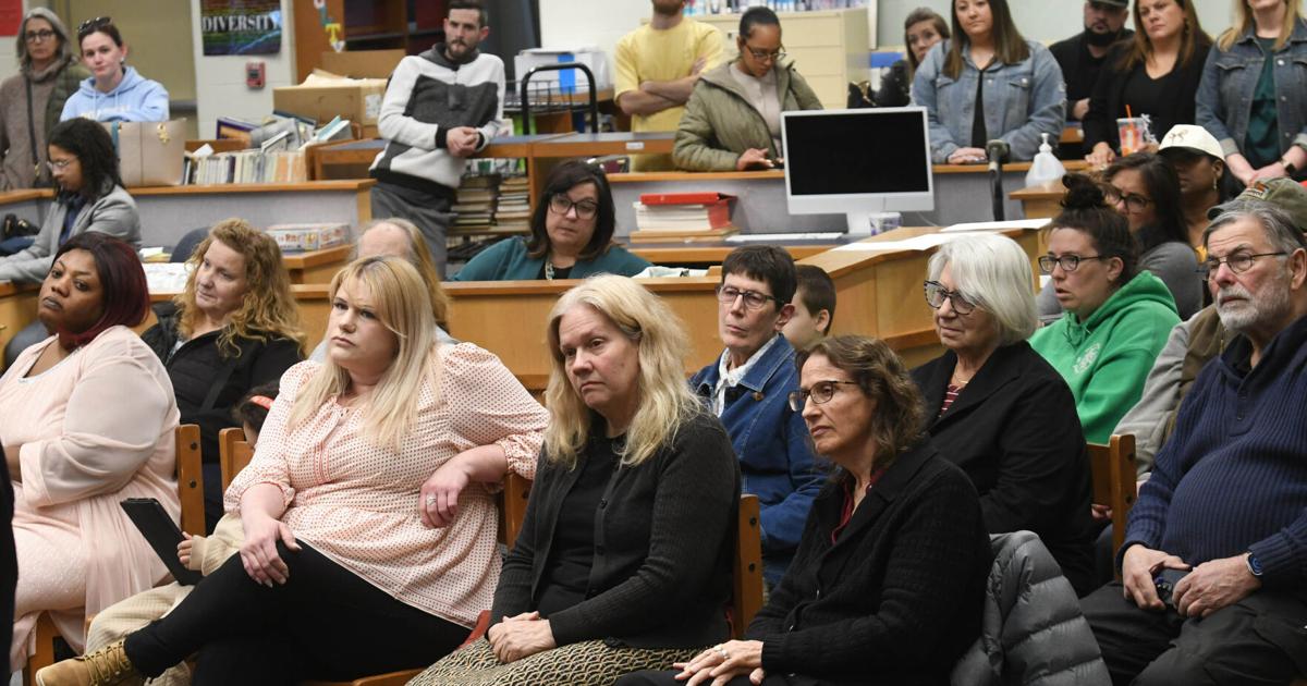 'More than a building': Morningside families make their case against school closure plan