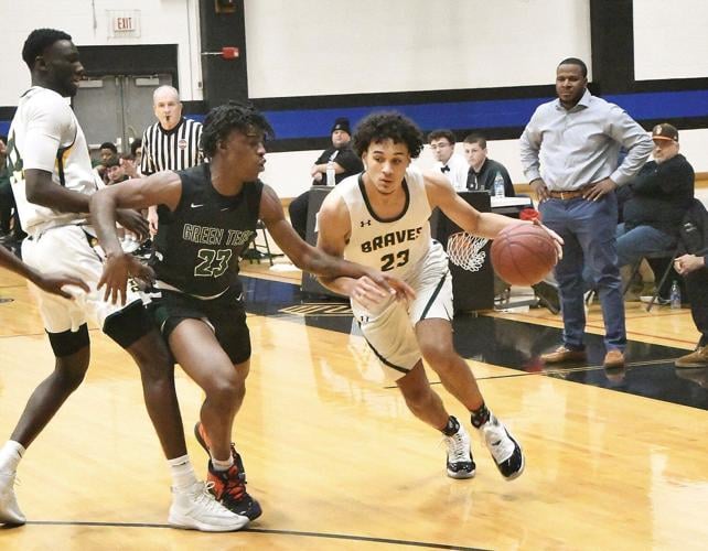 Bonded by basketball: Taconic #39 s star duo Isaac Percy and Mohammed