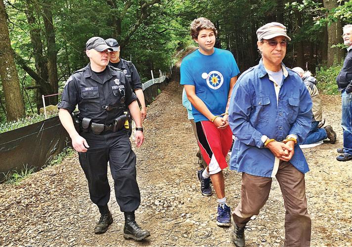 More arrests in anti-pipeline action: Standing Rock Sioux now part of resistance