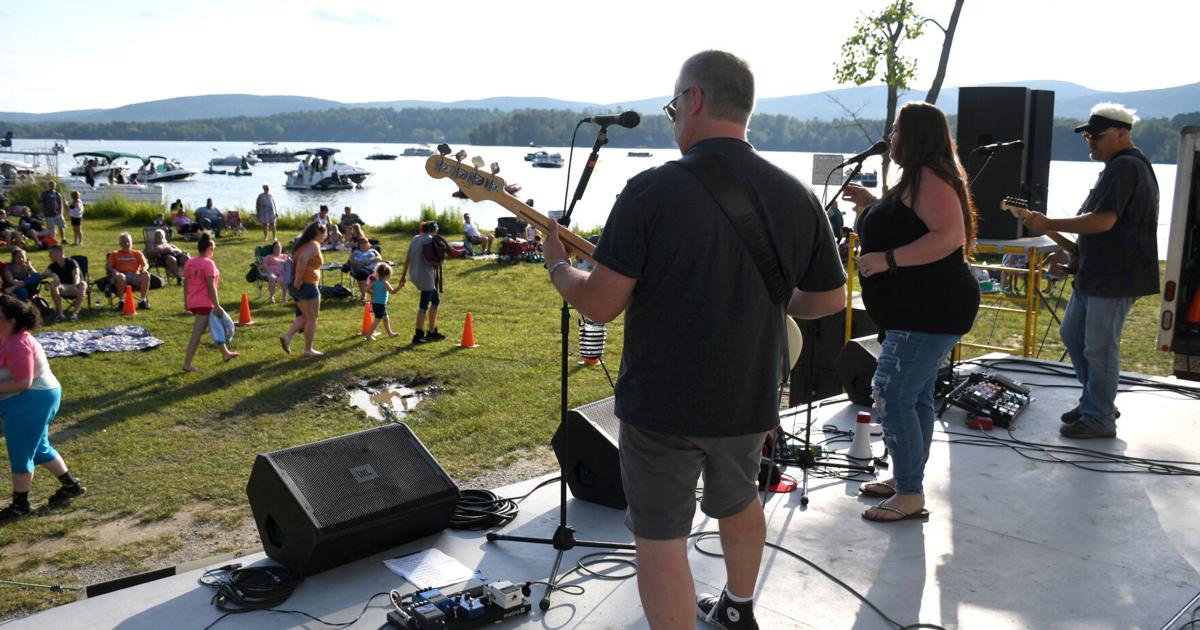 Generation X Rock performs at Live on Lake | Multimedia ...