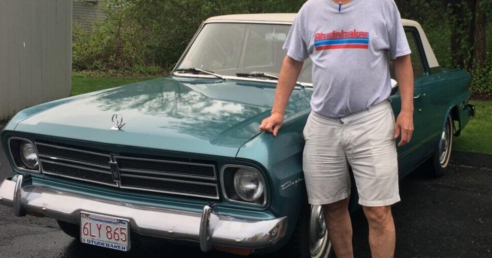 56 years after the last one came off the line, a swarm of Studebakers heads for Lenox | Local News 56 years after the last one came off the line, a swarm of Studebakers heads for Lenox | Local News