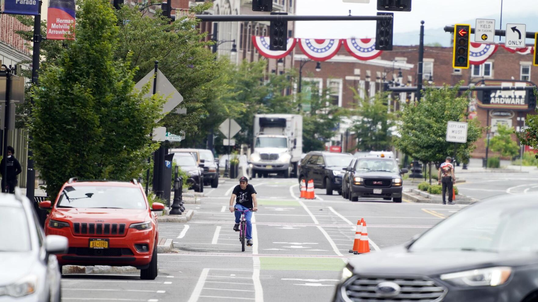 Pittsfield rolls out plan for a bikeable future - Vimarsana News
