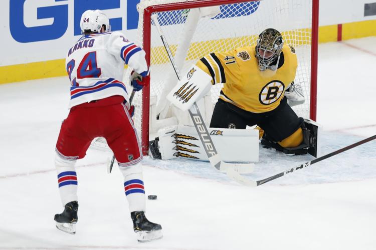Nick Ritchie, Jaroslav Halak lead Boston Bruins over New York Rangers 