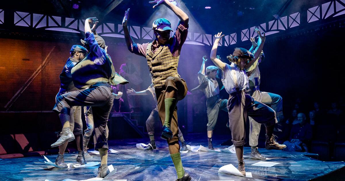 REVIEW: Mac-Haydn Theatre’s ‘Newsies’ nearly knocks the roof off the house