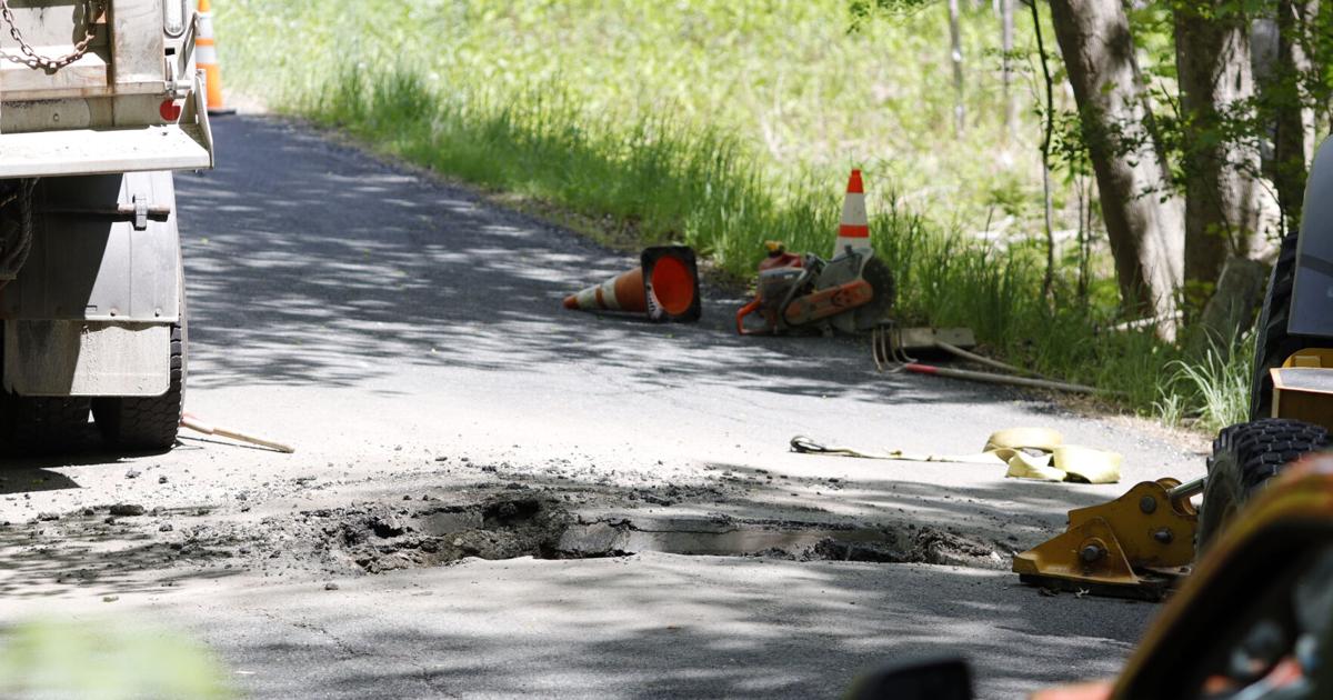 Sinkhole closes part of Dublin Road in Richmond until further notice