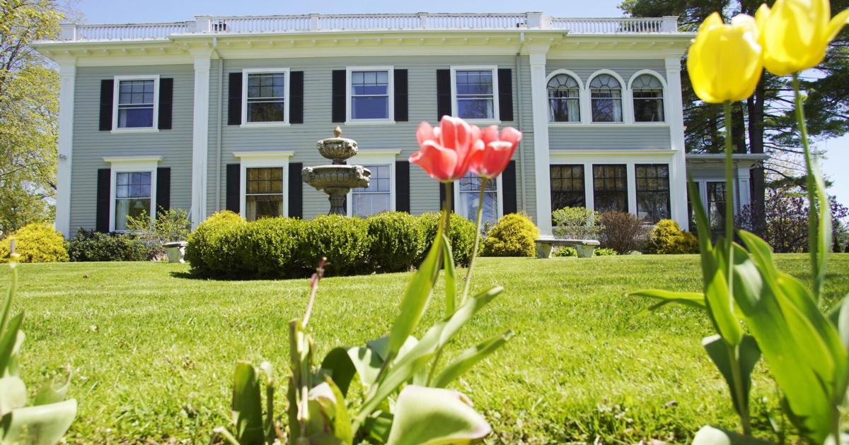 Gateways Inn Dine + Drink's mission: ‘Serious food wrapped in a warm ...