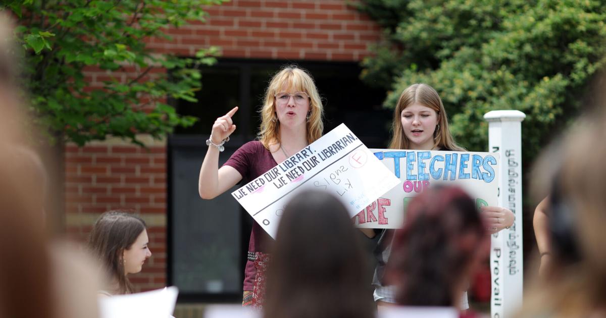 'Our voices will be heard:' South County students stage walkouts over layoffs, immigration enforcement