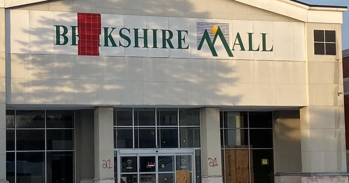 Lanesborough is negotiating with the Berkshire Mall owner to dissolve the Baker Hill Road District